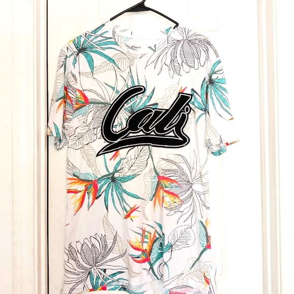 Other - Men t-shirt Cali